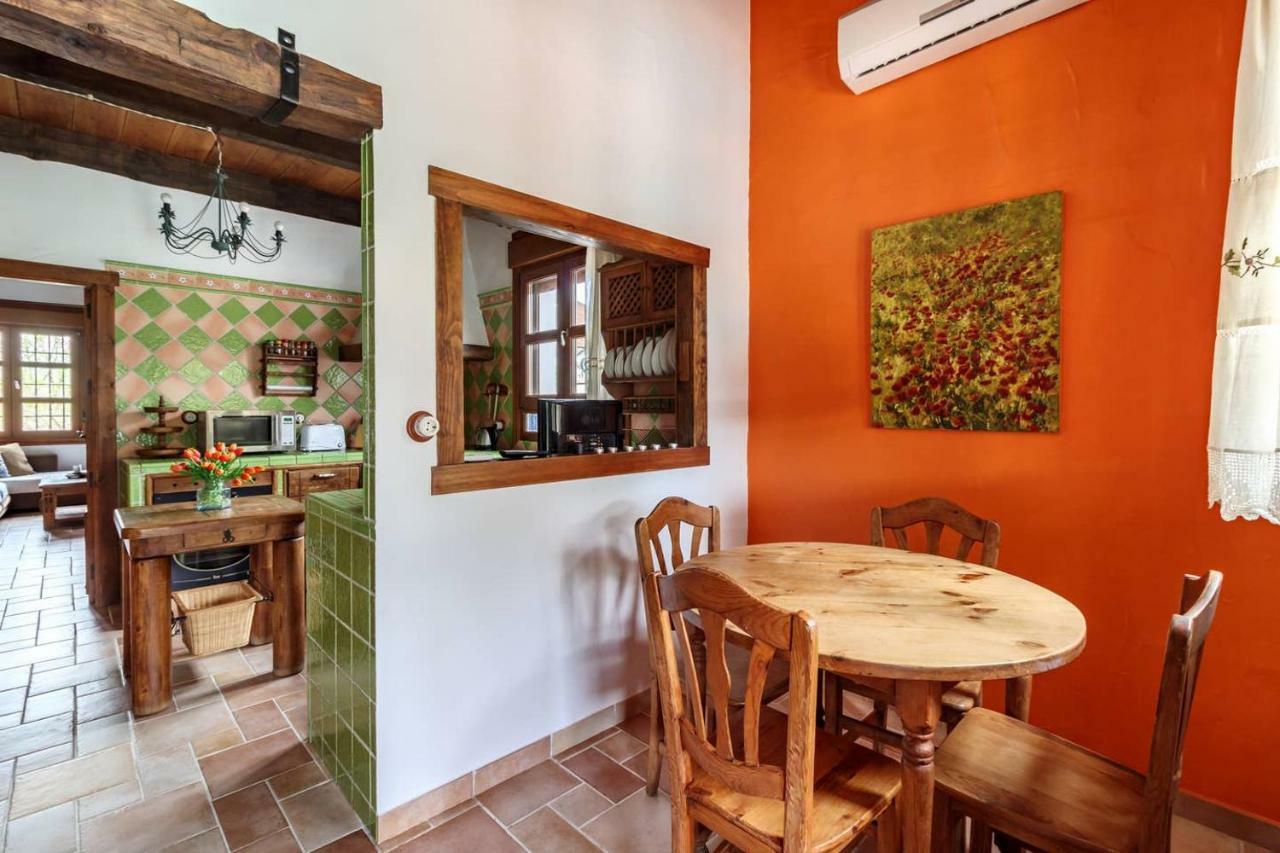 Encantadora Casa Con Piscina Privada Y Chimenea Padul Esterno foto